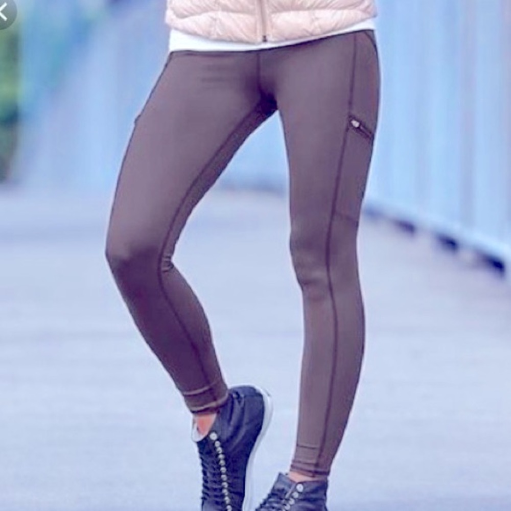 Athleta- Drifter legging, Brand-new/excellent condition